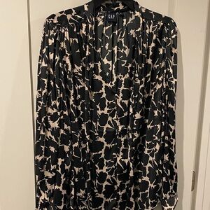GAP Black and Cream Patterned Blouse